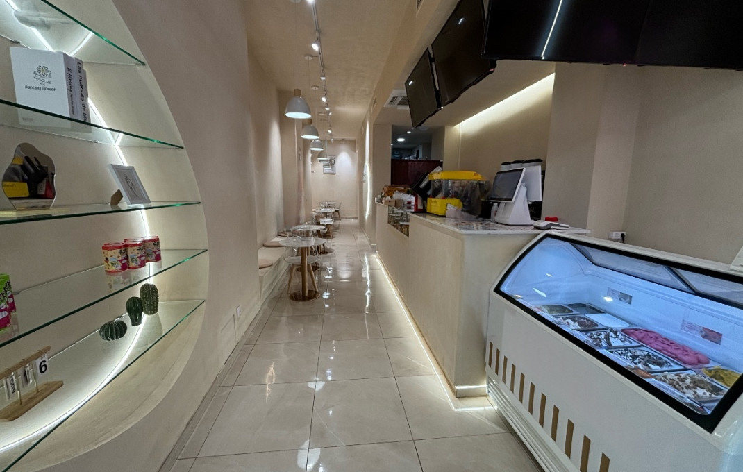 Transfer - Licencia C2 -
Barcelona - Eixample Derecho