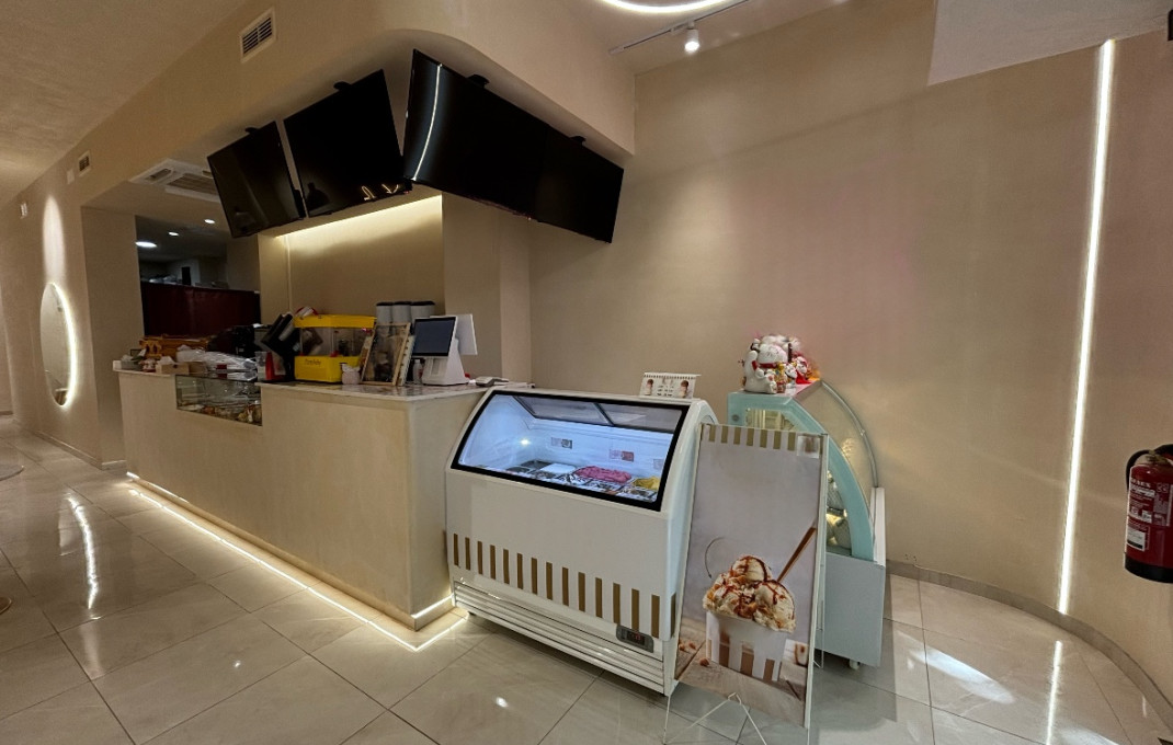 Transfer - Licencia C2 -
Barcelona - Eixample Derecho