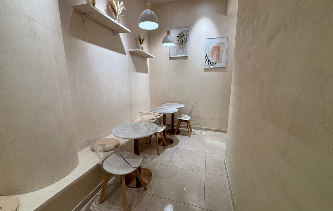 Transfer - Licencia C2 -
Barcelona - Eixample Derecho