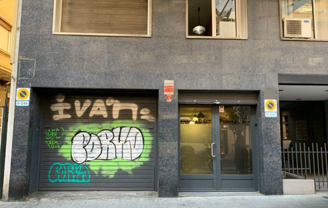 Alquiler - Local comercial -
Barcelona - Gràcia Nova
