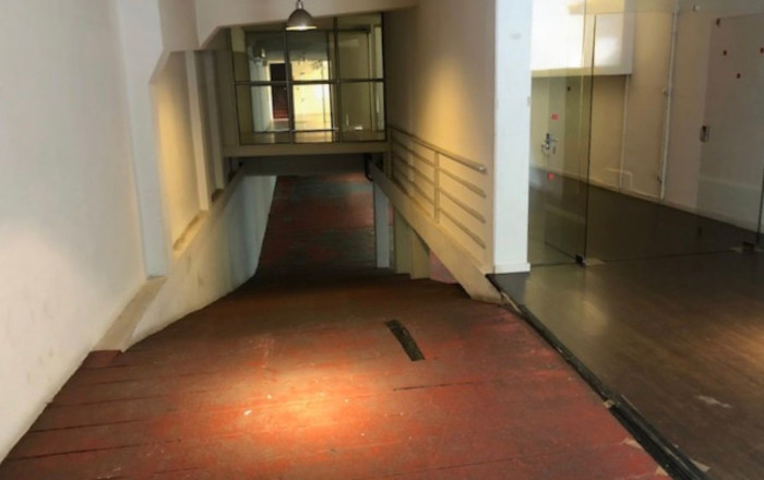 Alquiler - Local comercial -
Barcelona - Gràcia Nova