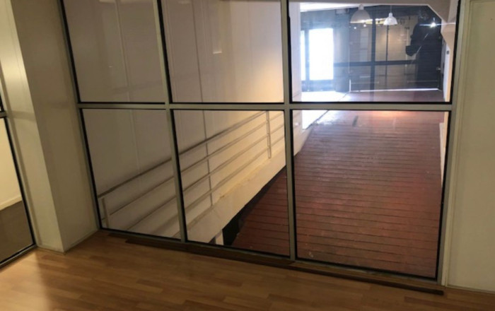 Alquiler - Local comercial -
Barcelona - Gràcia Nova