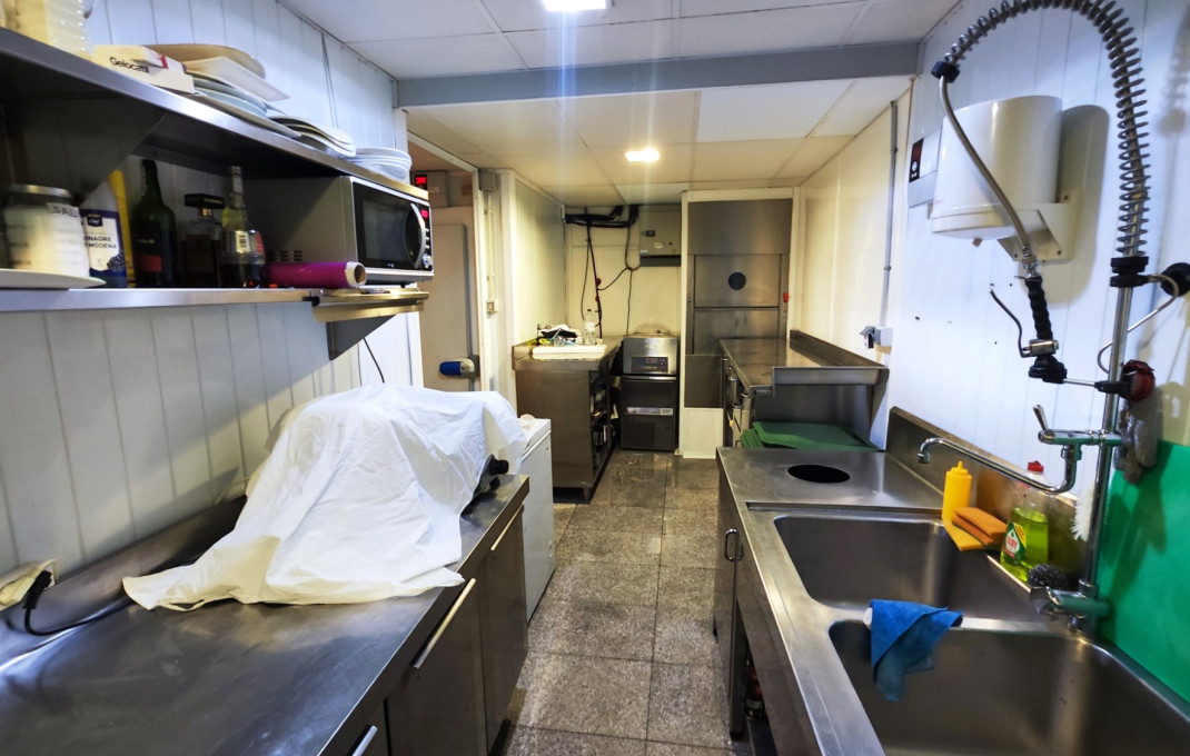 Traspaso - Restaurante -
Barcelona - Santa Coloma De Gramanet