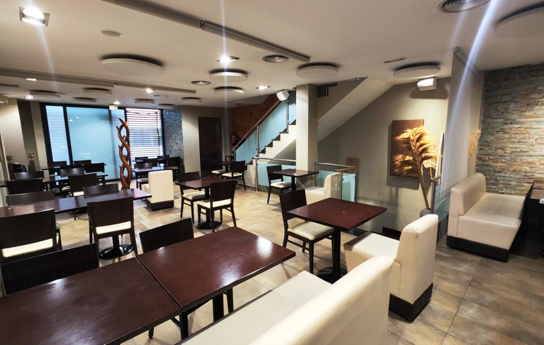 Venta - Restaurante -
Barcelona - Santa Coloma De Gramanet