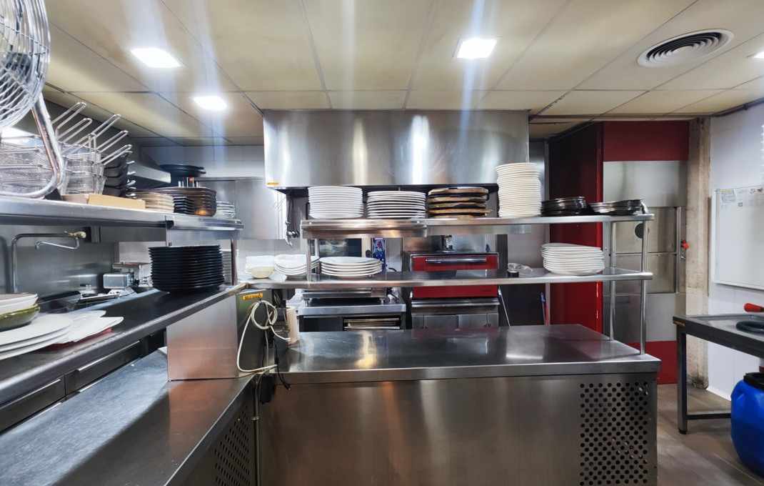 Venta - Restaurante -
Barcelona - Santa Coloma De Gramanet