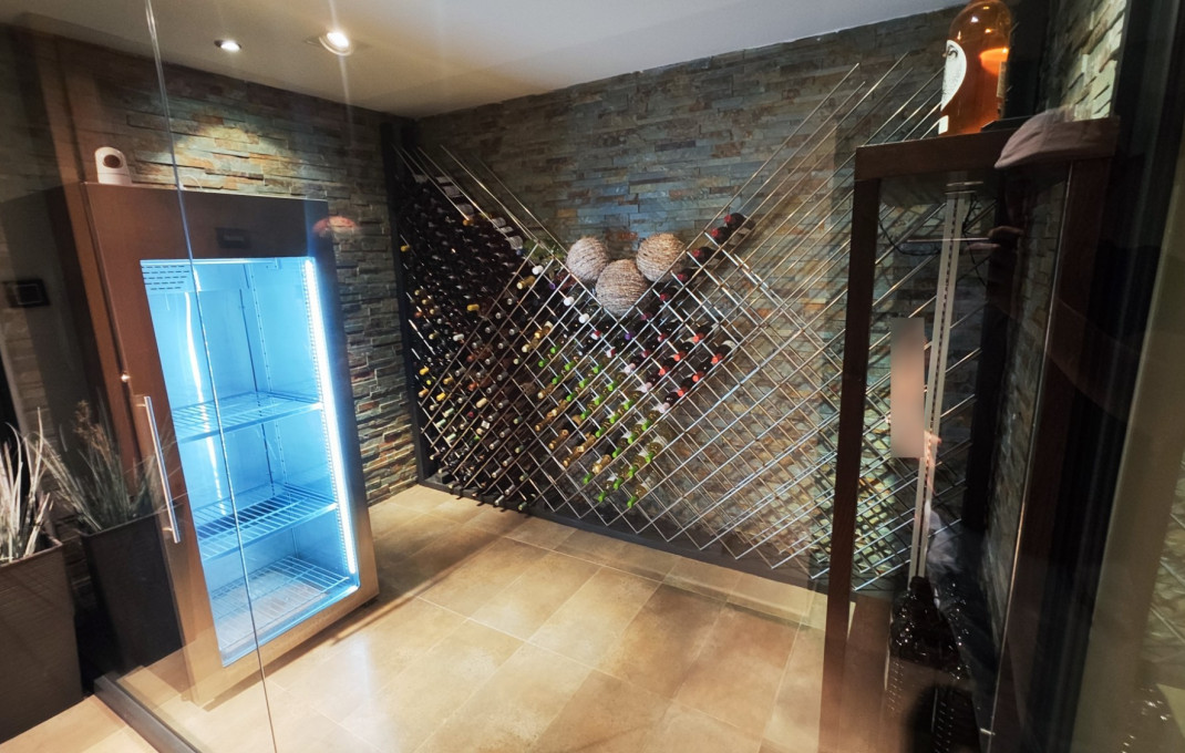 Venta - Restaurante -
Barcelona - Santa Coloma De Gramanet