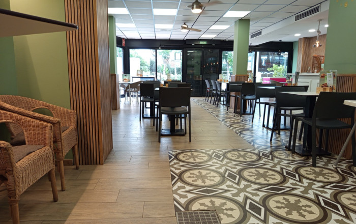 Transfert - Bar-Cafeteria -
Vila Seca - La Pineda