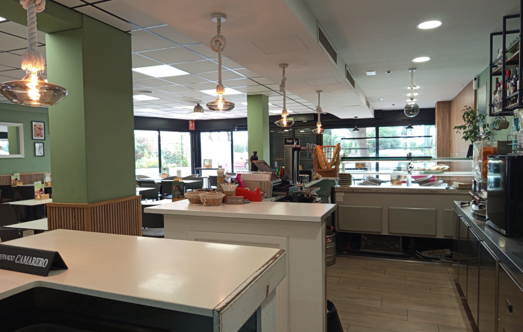 Transfert - Bar-Cafeteria -
Vila Seca - La Pineda