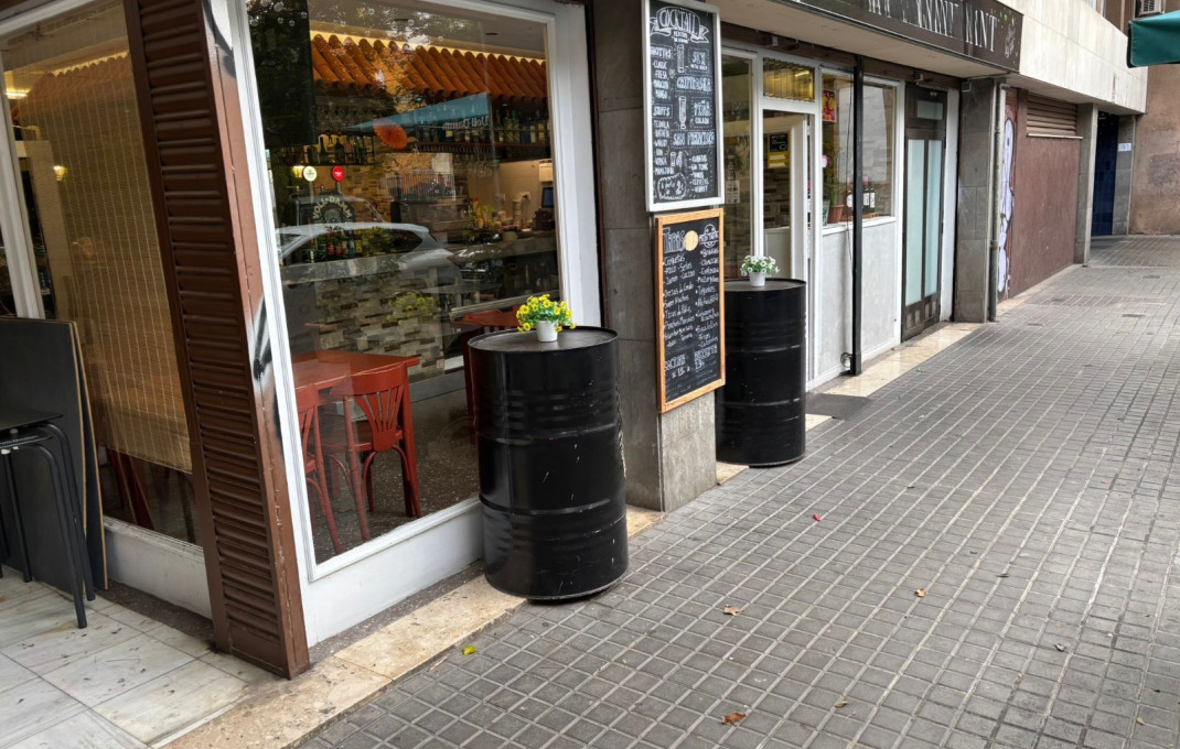 Transfert - Bar Restaurante -
Barcelona - Clot