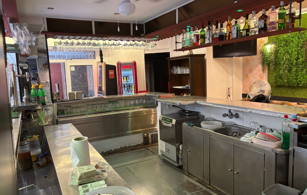 Transfert - Bar Restaurante -
Barcelona - Clot