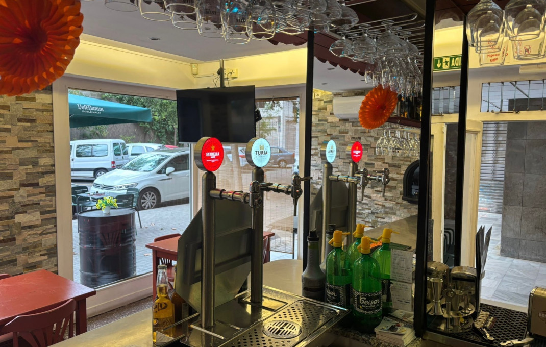 Transfert - Bar Restaurante -
Barcelona - Clot