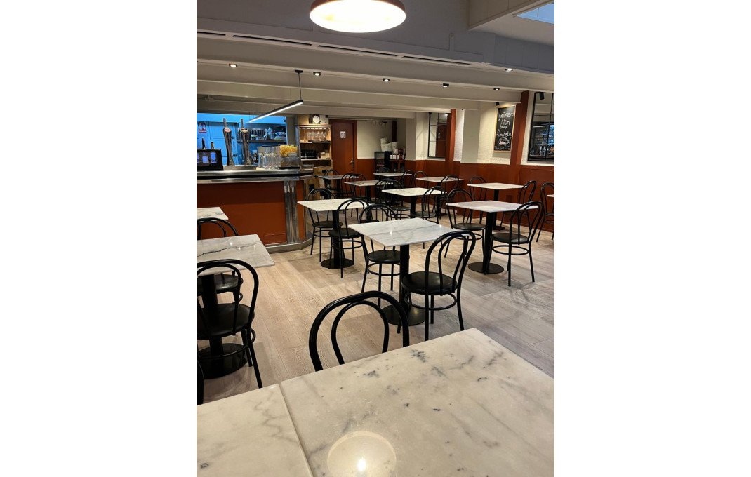 Traspaso - Bar Restaurante -
Barcelona - Eixample Derecho