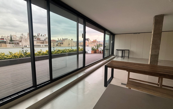 Rental - Local comercial -
Barcelona - Eixample Derecho