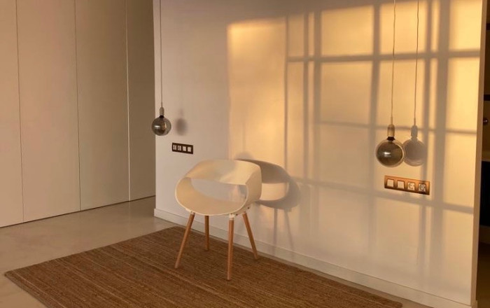 Rental - Local comercial -
Barcelona - Eixample Derecho