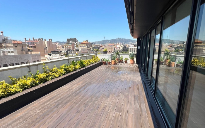 Rental - Local comercial -
Barcelona - Eixample Derecho