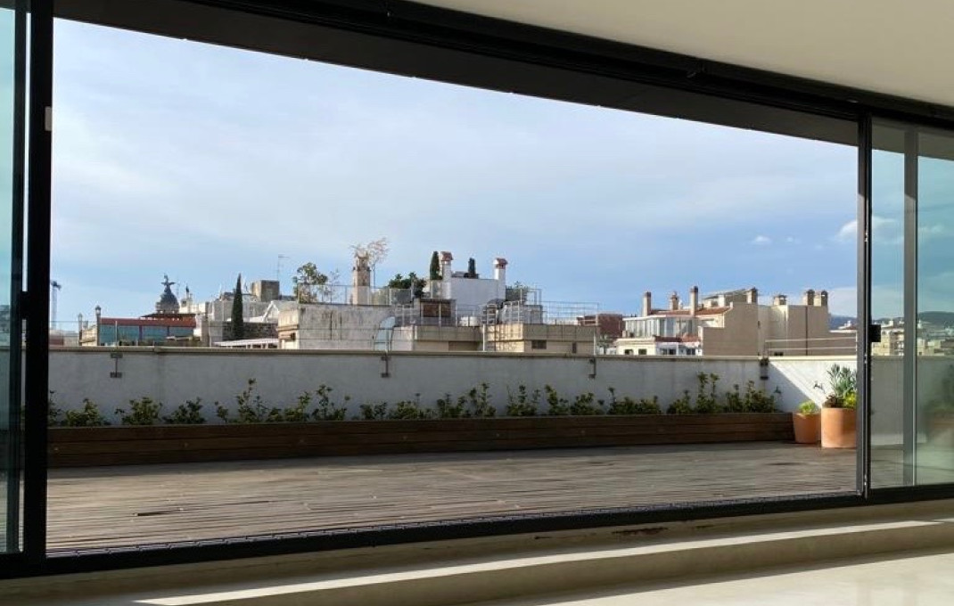 Rental - Local comercial -
Barcelona - Eixample Derecho