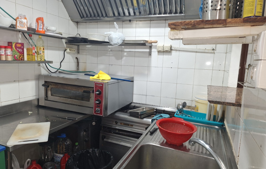 Traspaso - Bar Restaurante -
Barcelona - Sants