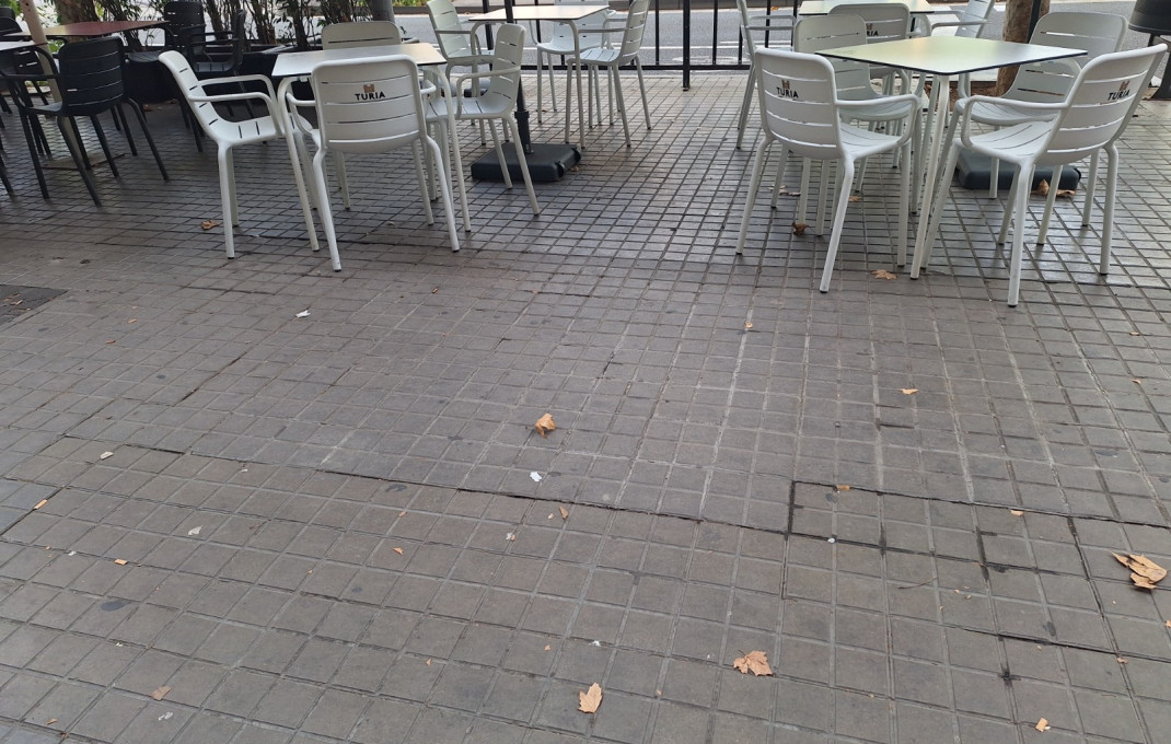 Traspaso - Bar Restaurante -
Barcelona - Sants