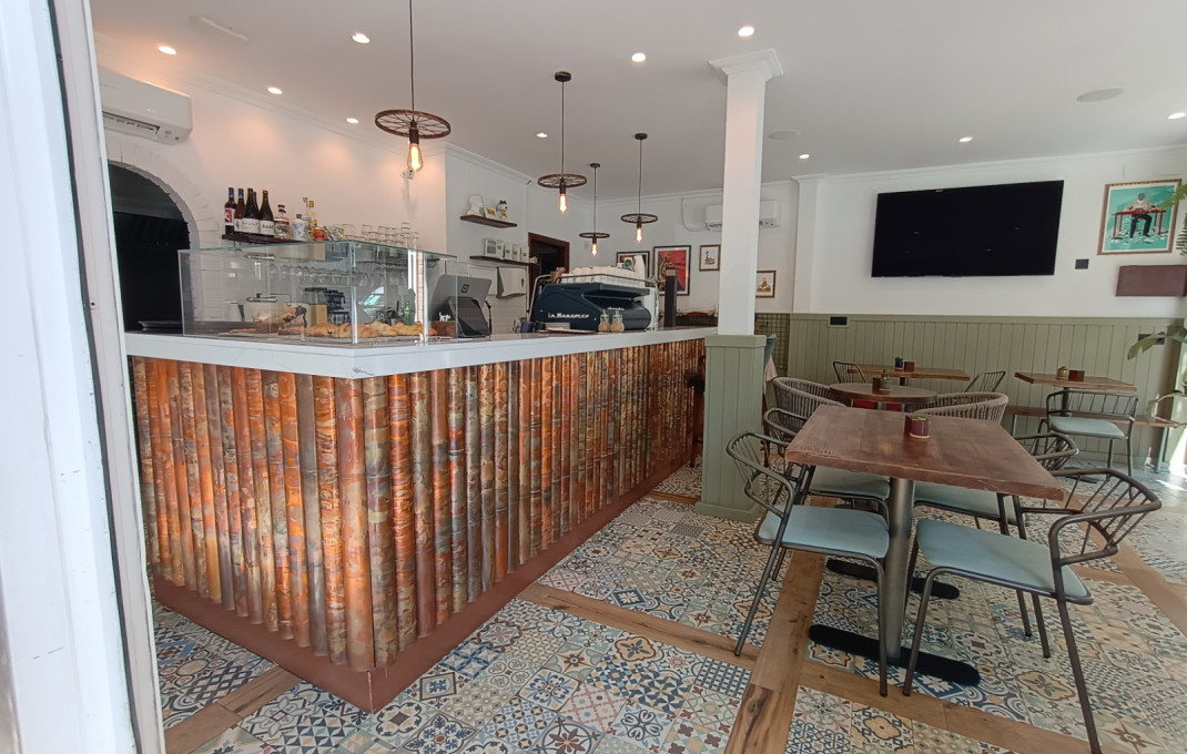 Transfer - Bar Restaurante -
Barcelona - Poblenou