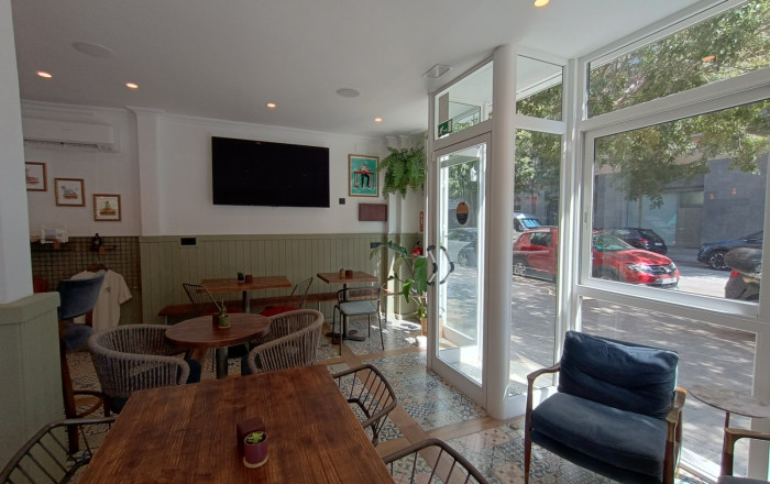 Transfer - Bar Restaurante -
Barcelona - Poblenou