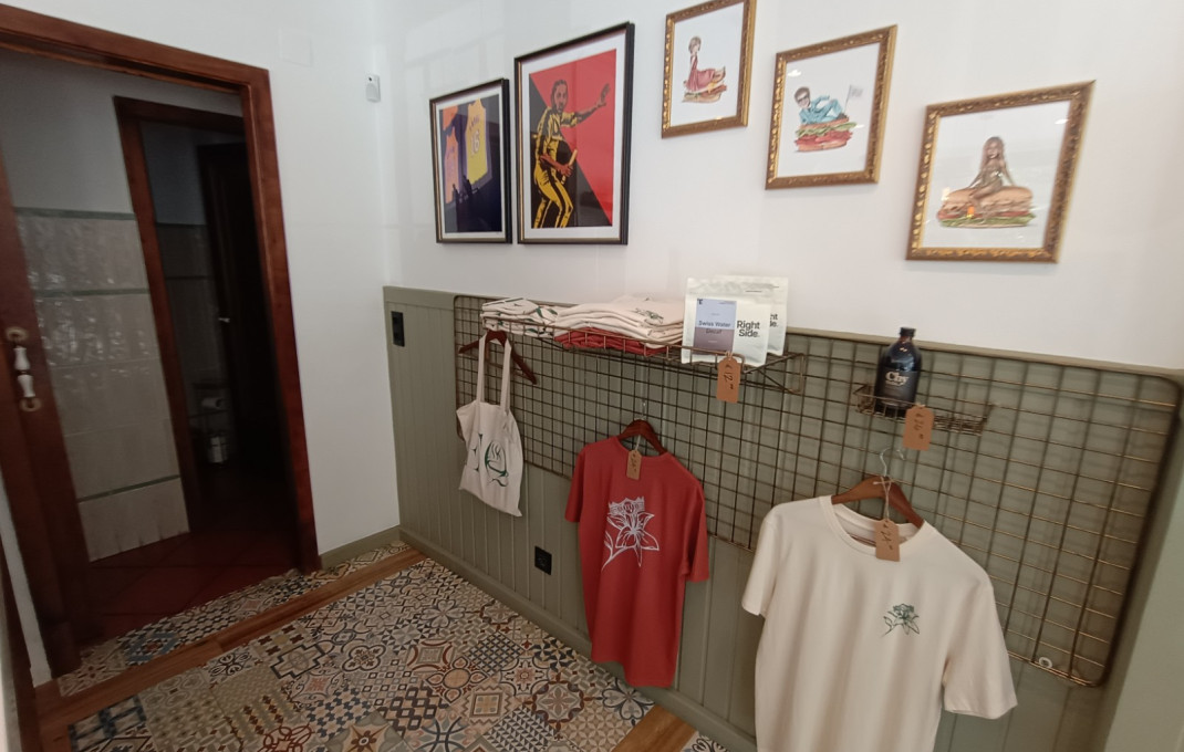 Transfer - Bar Restaurante -
Barcelona - Poblenou