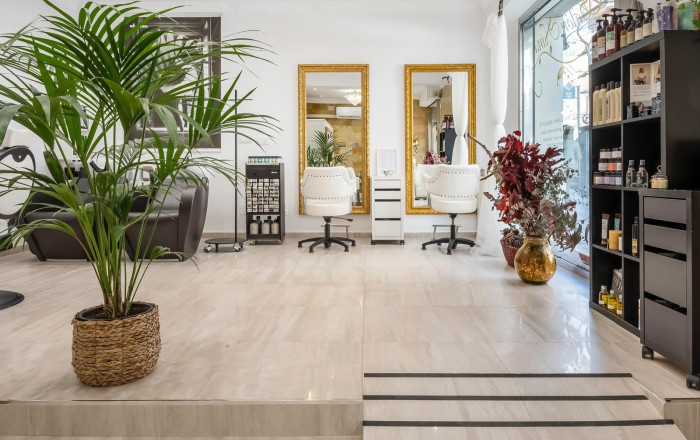 Traspaso - Peluquerias y Estetica -
Barcelona - Sarria-Sant Gervasi