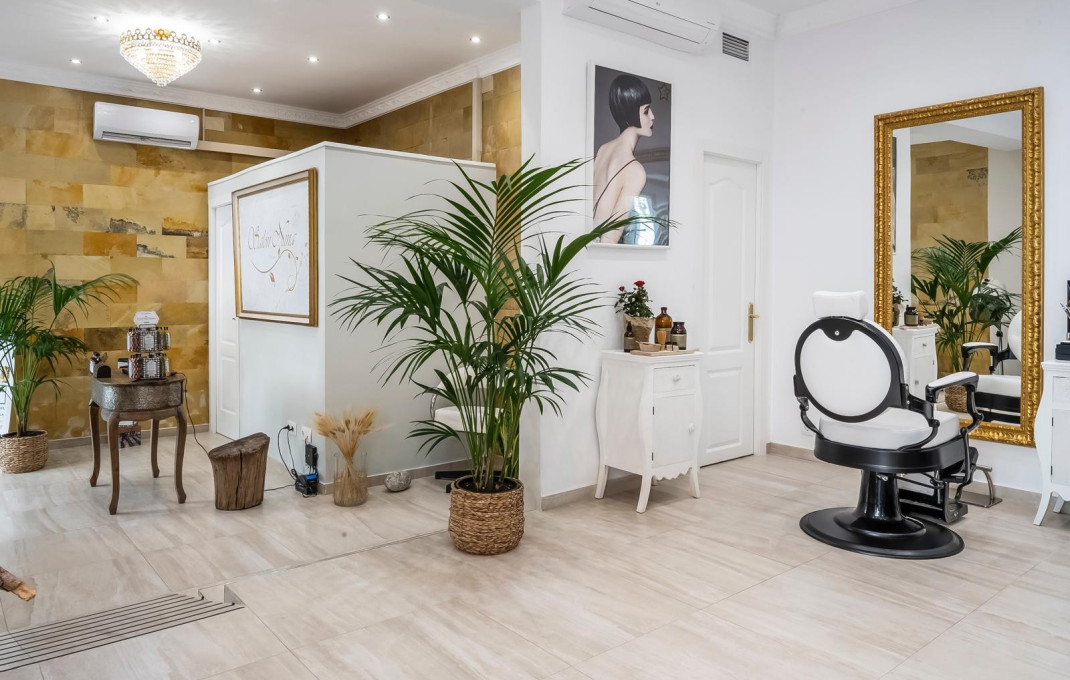 Traspaso - Peluquerias y Estetica -
Barcelona - Sarria-Sant Gervasi