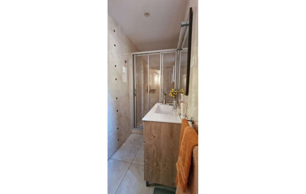 Venta - Piso -
Barcelona - Nou Barris