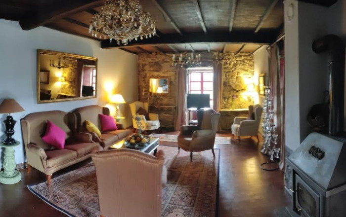 Revente - Hoteles -
Lugo