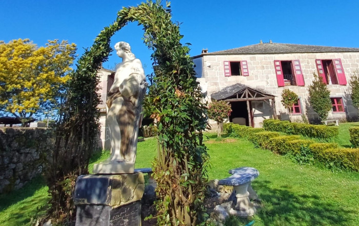 Revente - Hoteles -
Lugo