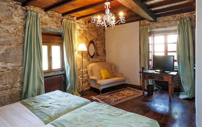 Revente - Hoteles -
Lugo