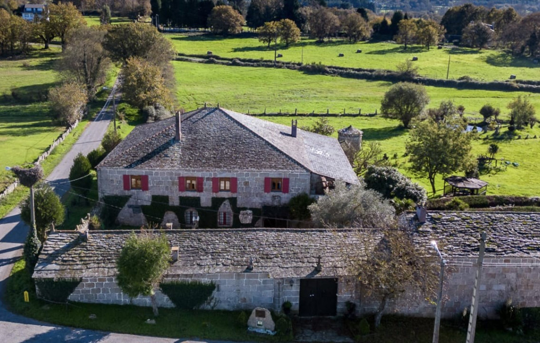 Revente - Hoteles -
Lugo