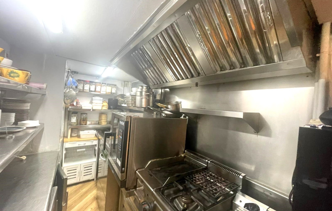 Traspaso - Bar Restaurante -
Barcelona - Eixample Derecho