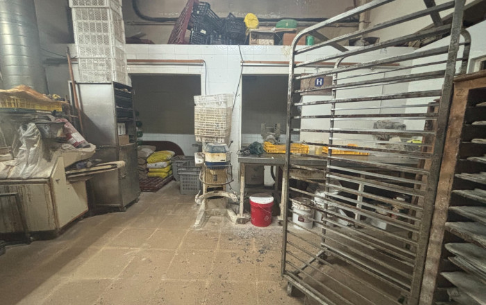 Traspaso - Obradores y/o Panaderias -
Barcelona - Nou Barris