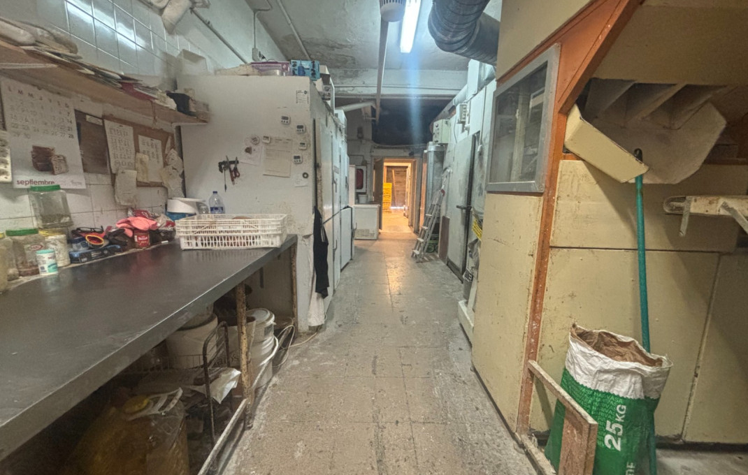 Traspaso - Obradores y/o Panaderias -
Barcelona - Nou Barris