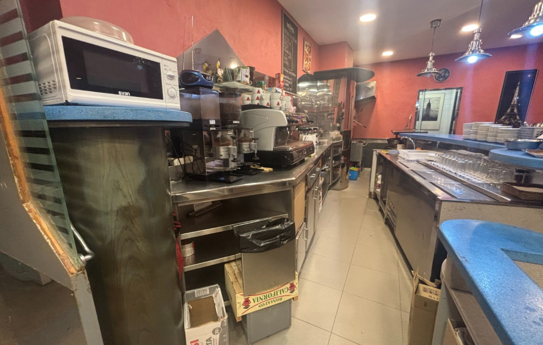 Traspaso - Obradores y/o Panaderias -
Barcelona - Nou Barris