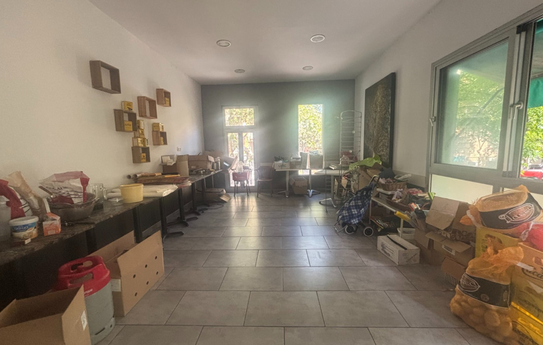 Traspaso - Obradores y/o Panaderias -
Barcelona - Nou Barris