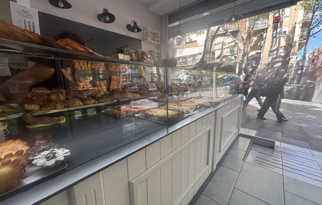 Traspaso - Obradores y/o Panaderias -
Barcelona - Nou Barris