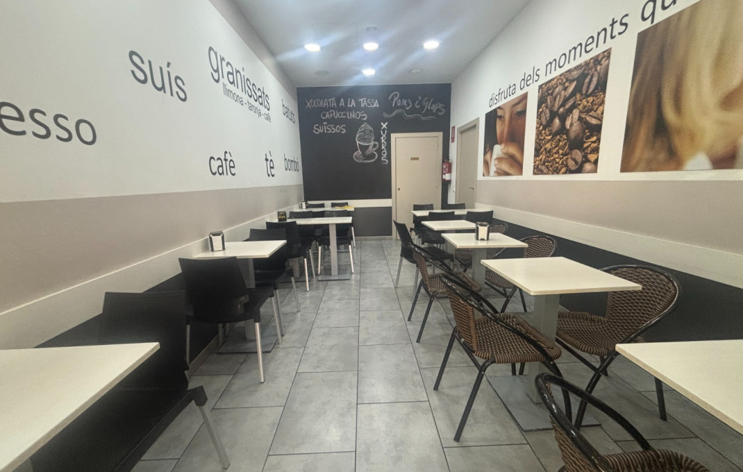 Traspaso - Obradores y/o Panaderias -
Barcelona - Nou Barris