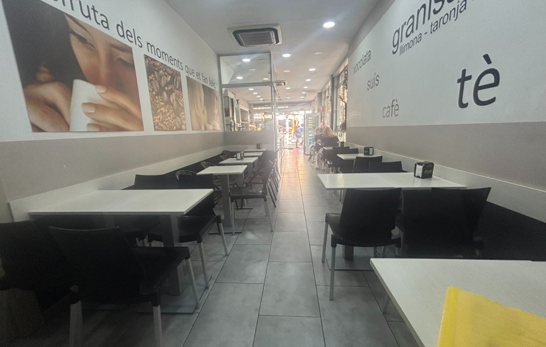 Traspaso - Obradores y/o Panaderias -
Barcelona - Nou Barris