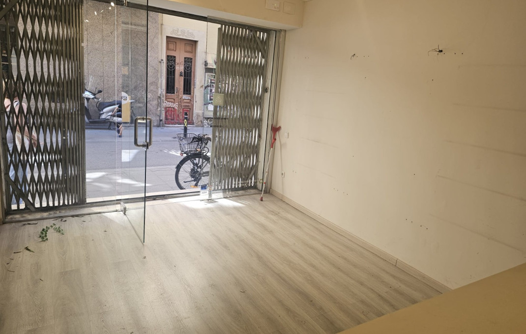 Alquiler - Local comercial -
Barcelona - Gràcia