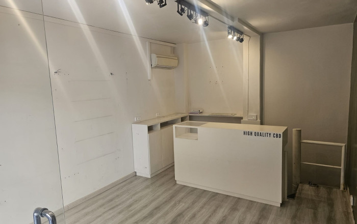 Alquiler - Local comercial -
Barcelona - Gràcia