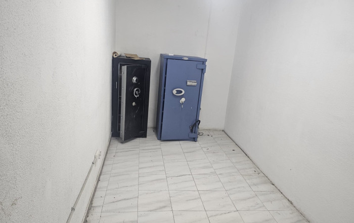 Alquiler - Local comercial -
Barcelona - Gràcia