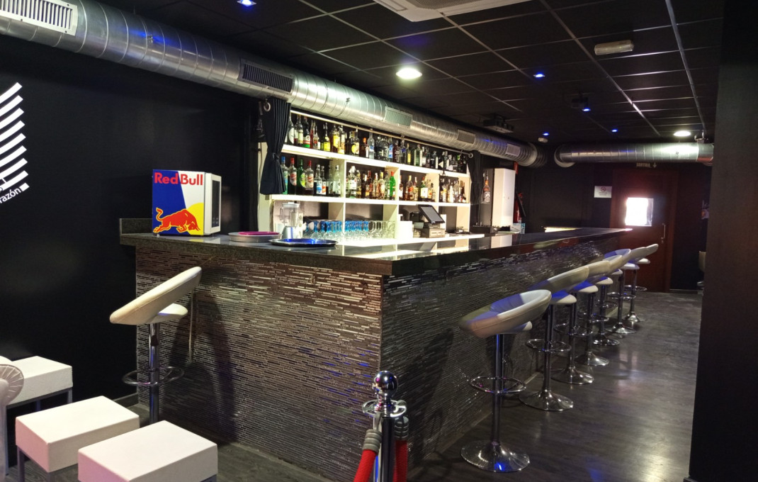 Venta - Bar Copas Musical -
Roda de Barà