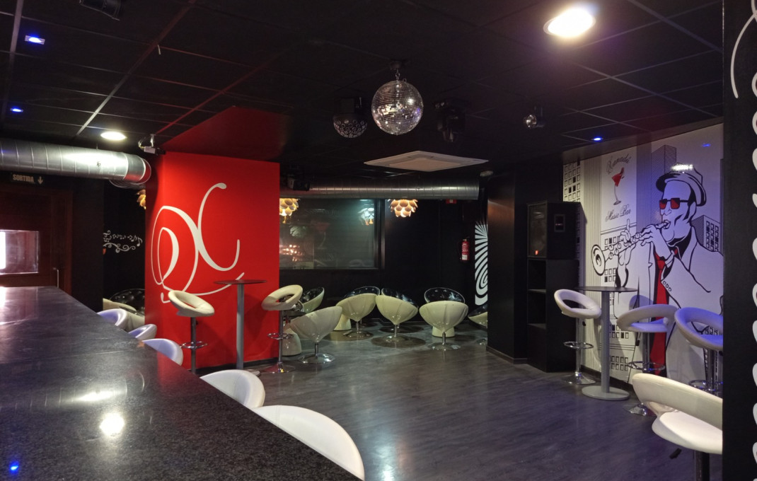 Venta - Bar Copas Musical -
Roda de Barà