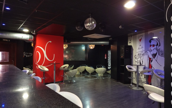 Venta - Bar Copas Musical -
Roda de Barà