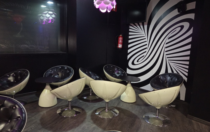 Venta - Bar Copas Musical -
Roda de Barà