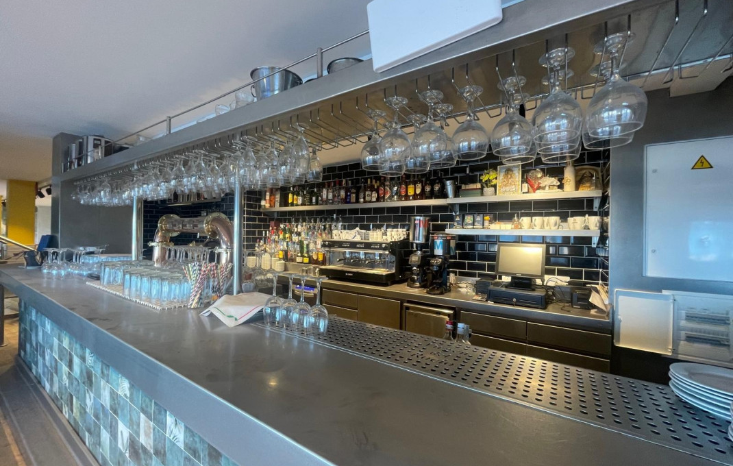 Venta - Bar Restaurante -
Badalona