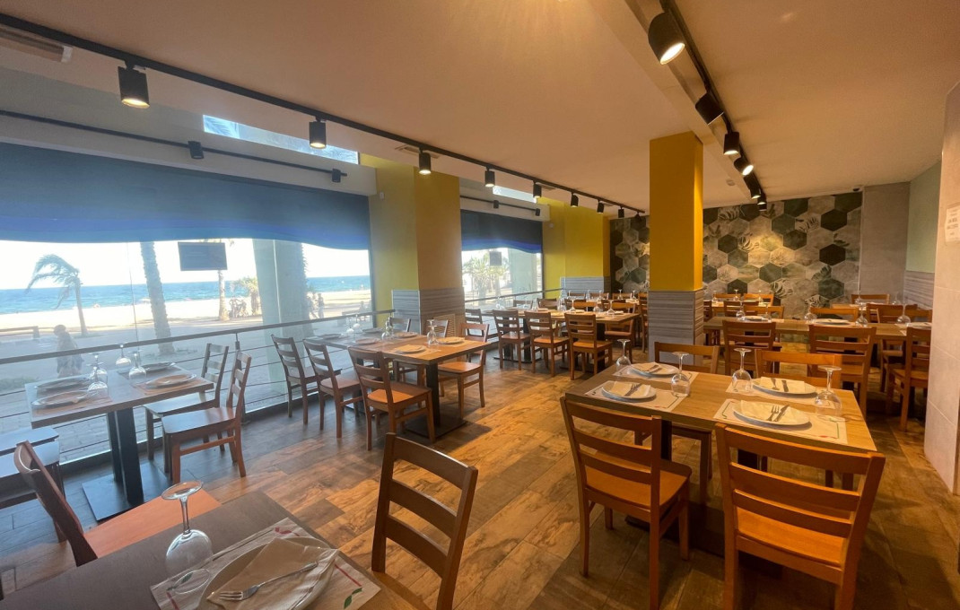 Venta - Bar Restaurante -
Badalona