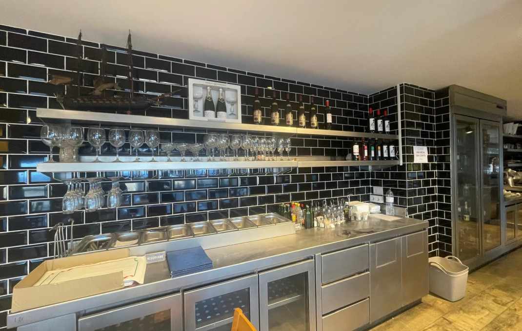 Venta - Bar Restaurante -
Badalona
